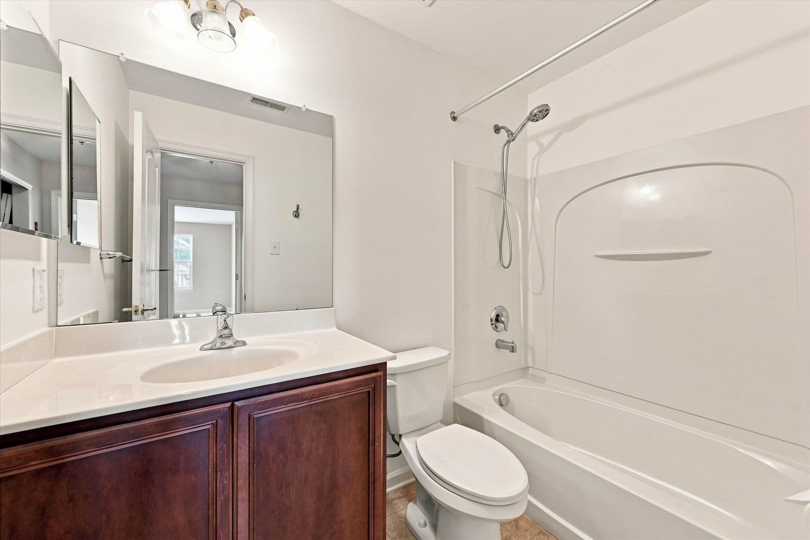 Coatesville House: 137 Stoyer Rd