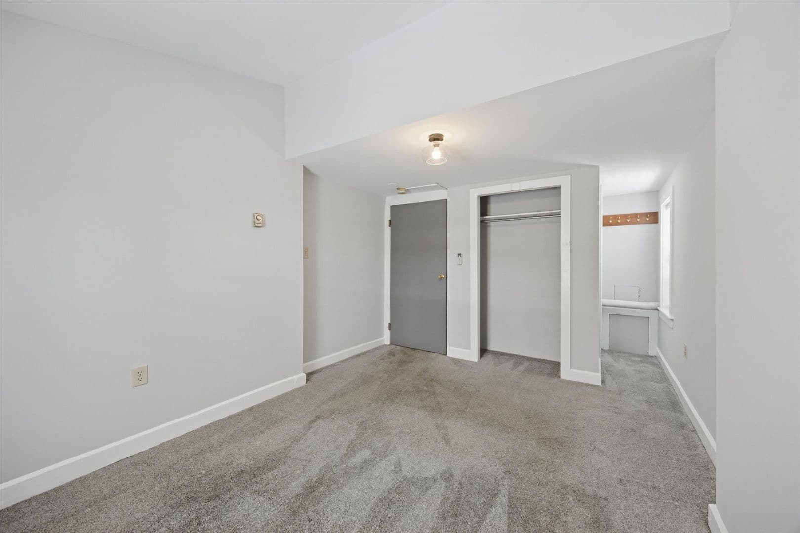 West Chester Apartment: 117 E Miner St