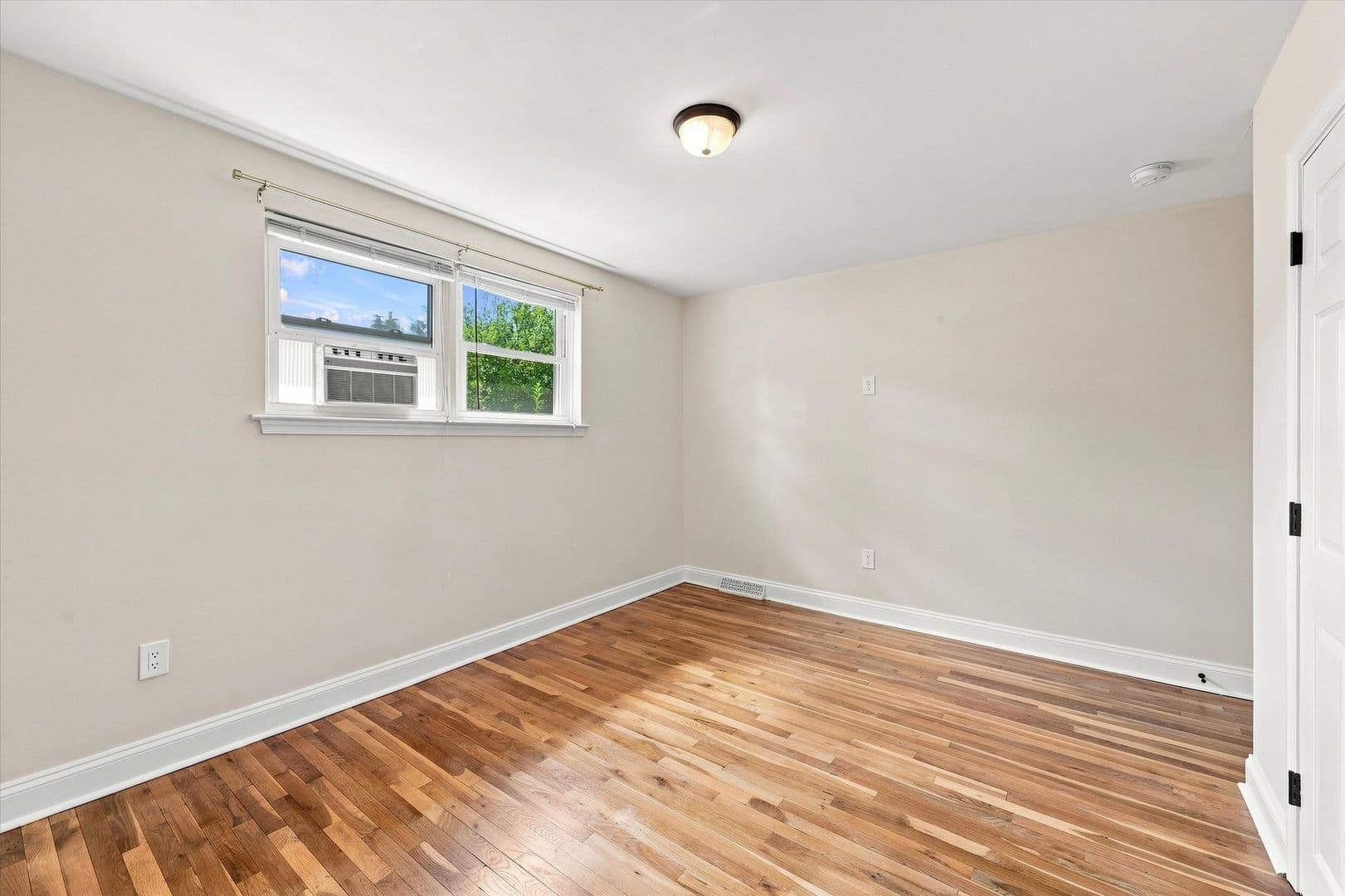 West Chester Townhome: 438 W. Chestnut Street