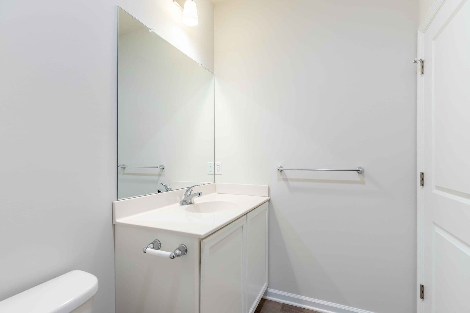 Parkesburg Apartment: 100 Wildflower Lane