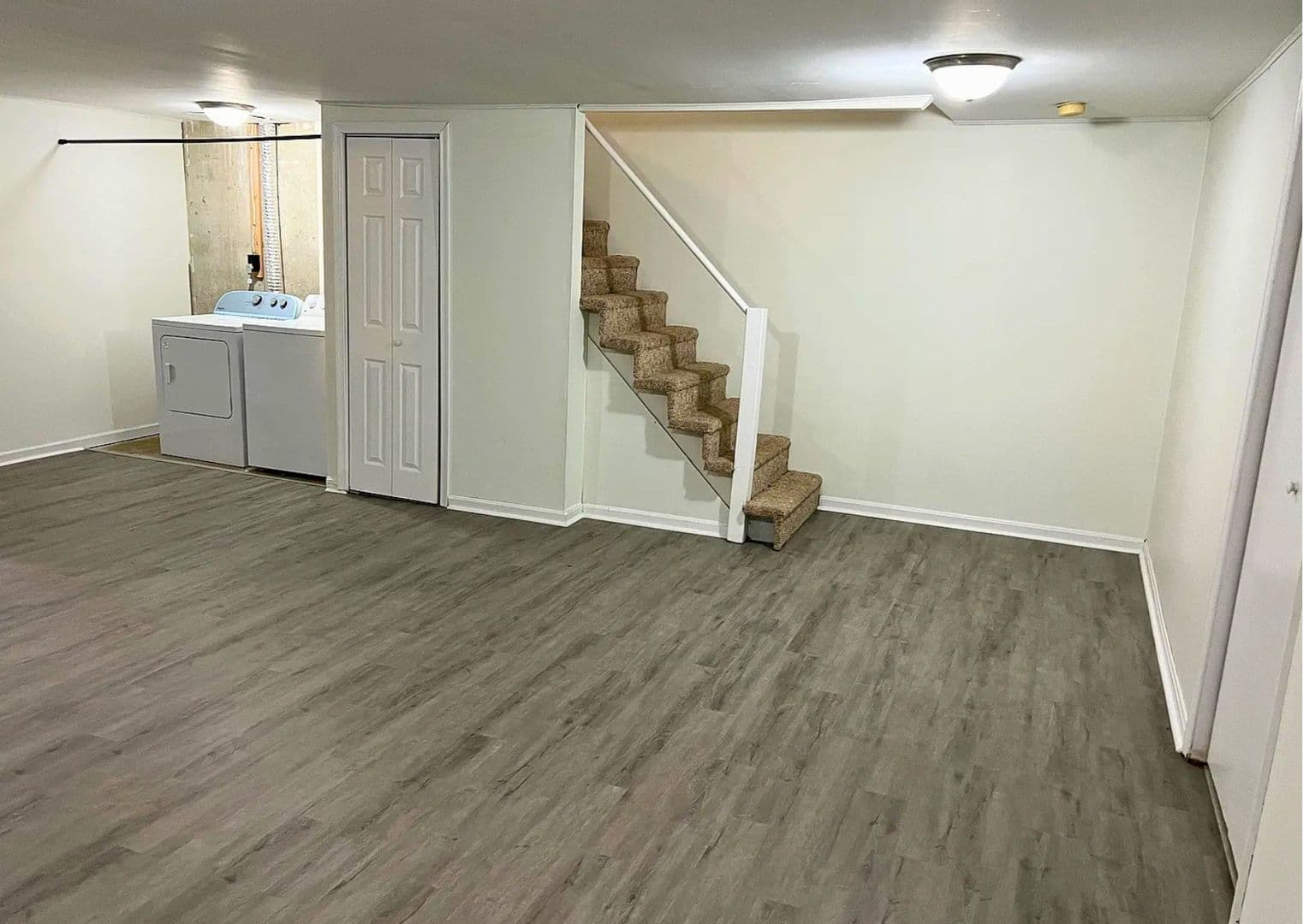 Exton Townhome: 102 Caernarvon Ct.