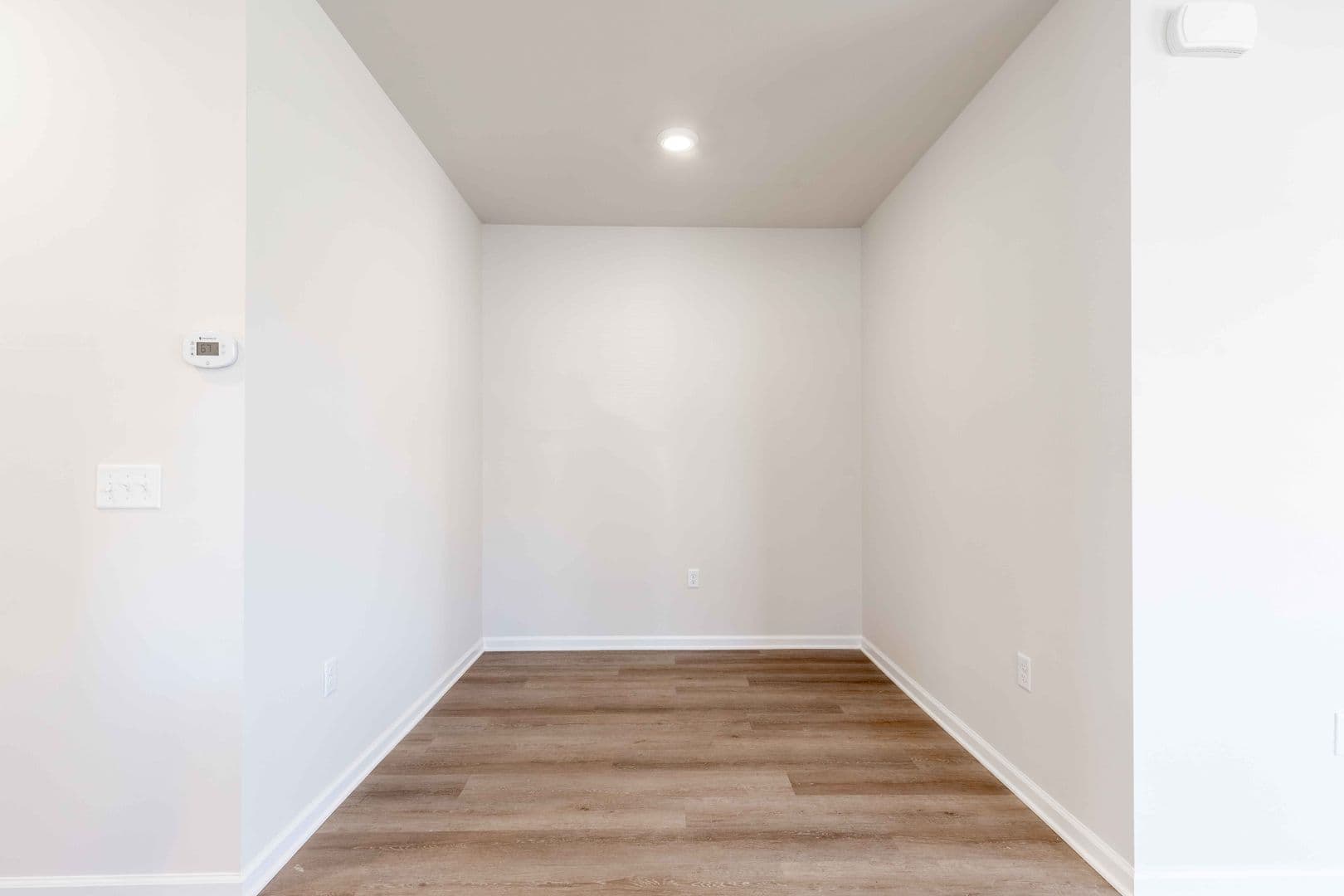 Parkesburg Apartment: 100 Wildflower Lane