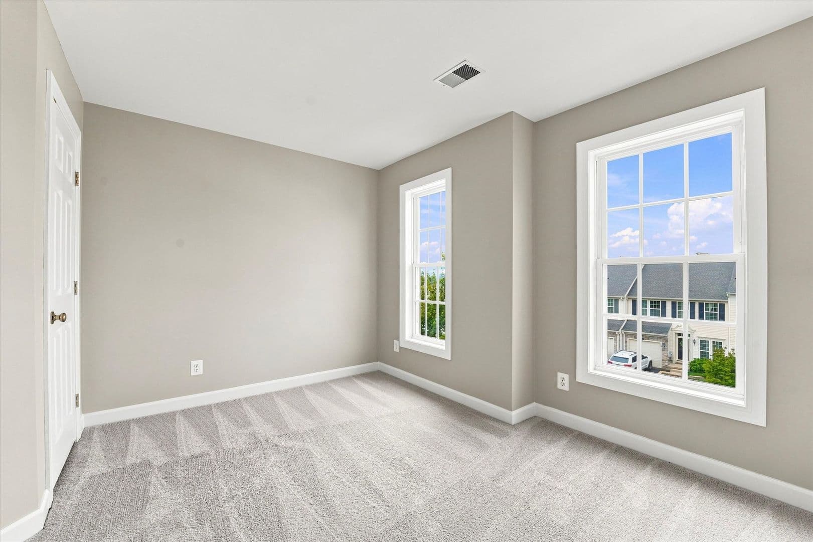 Pottstown House: 97 N Savanna Dr