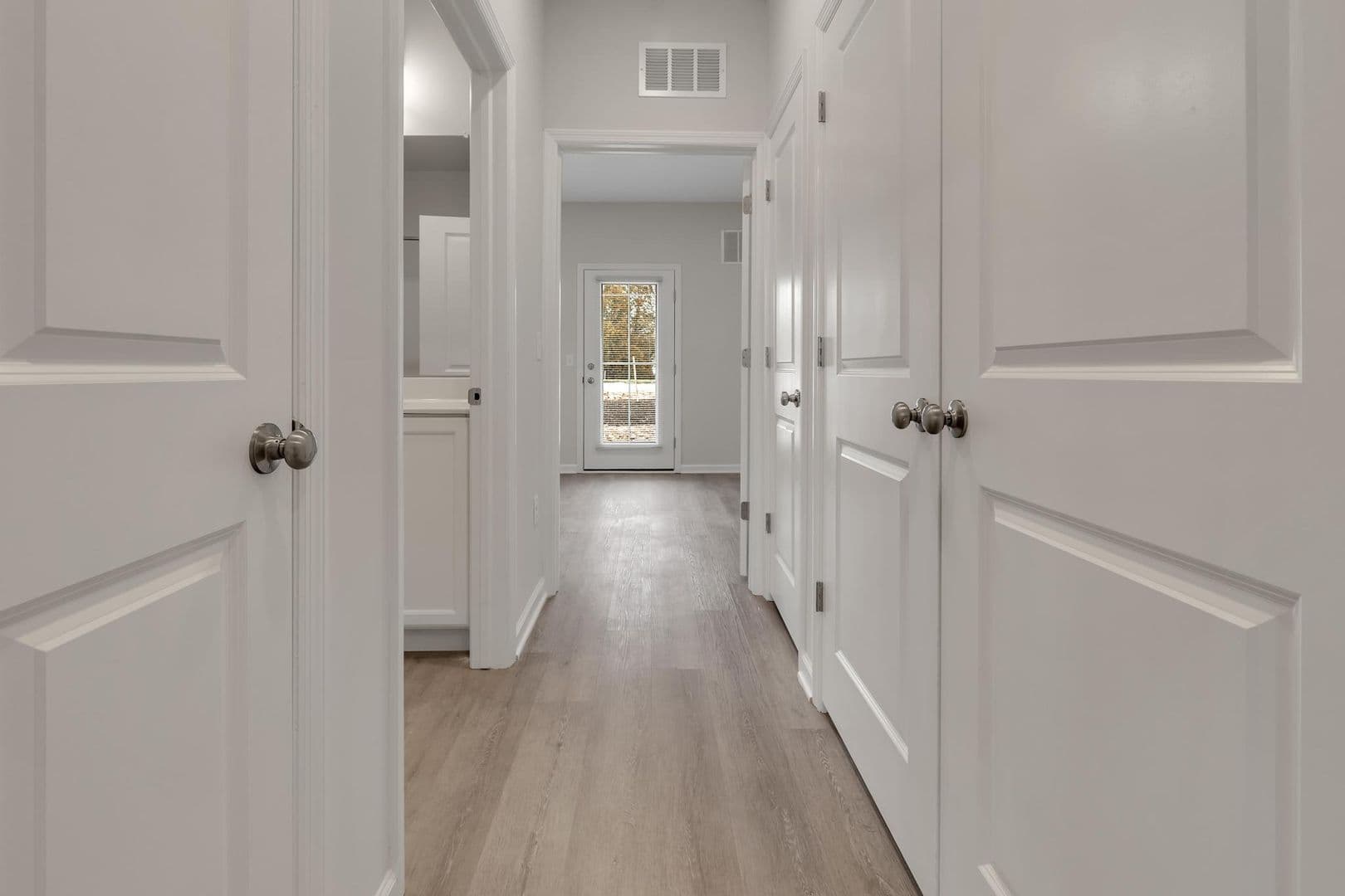 Parkesburg Apartment: 100 Wildflower Lane