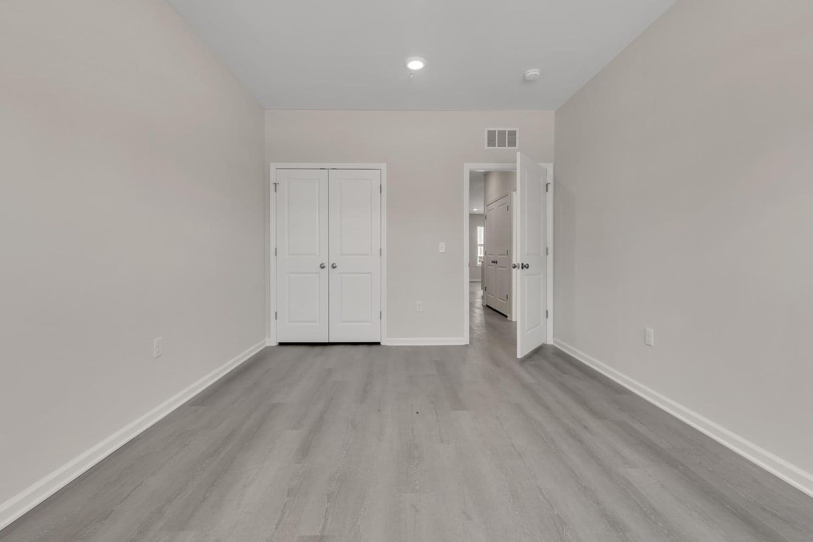 Parkesburg Apartment: 100 Wildflower Lane