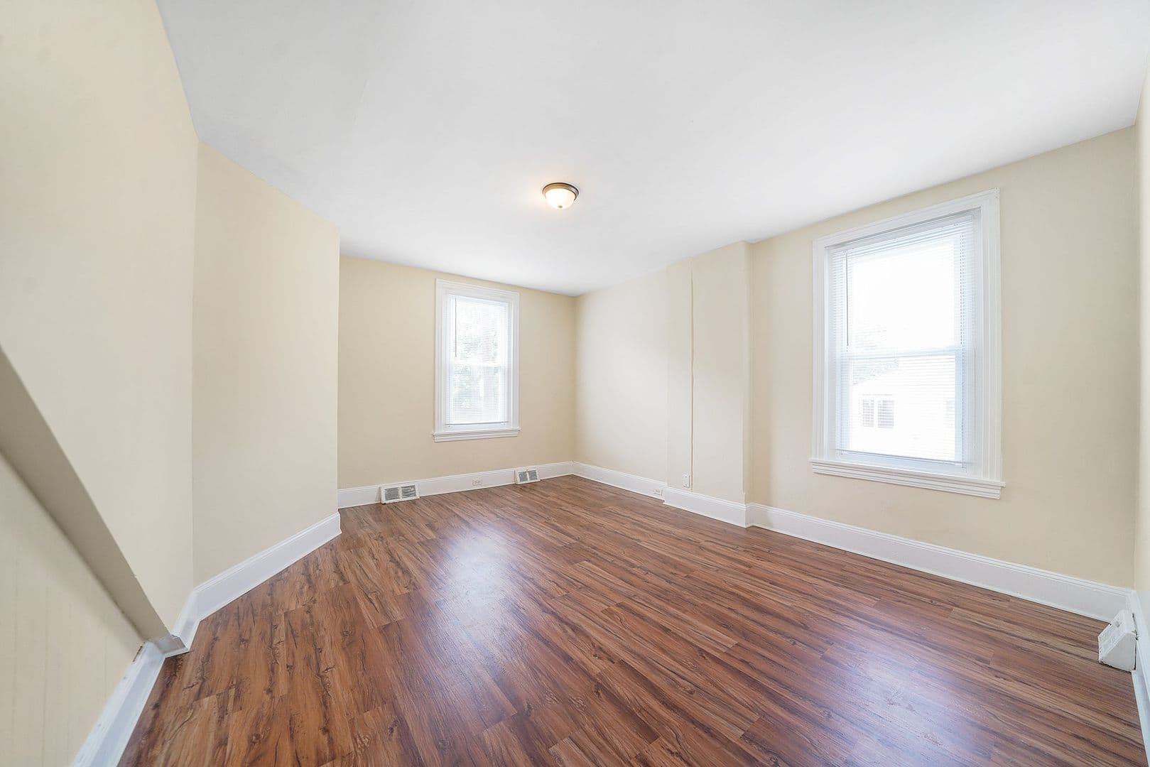 West Chester Apartment: 661 W Downingtown Pike