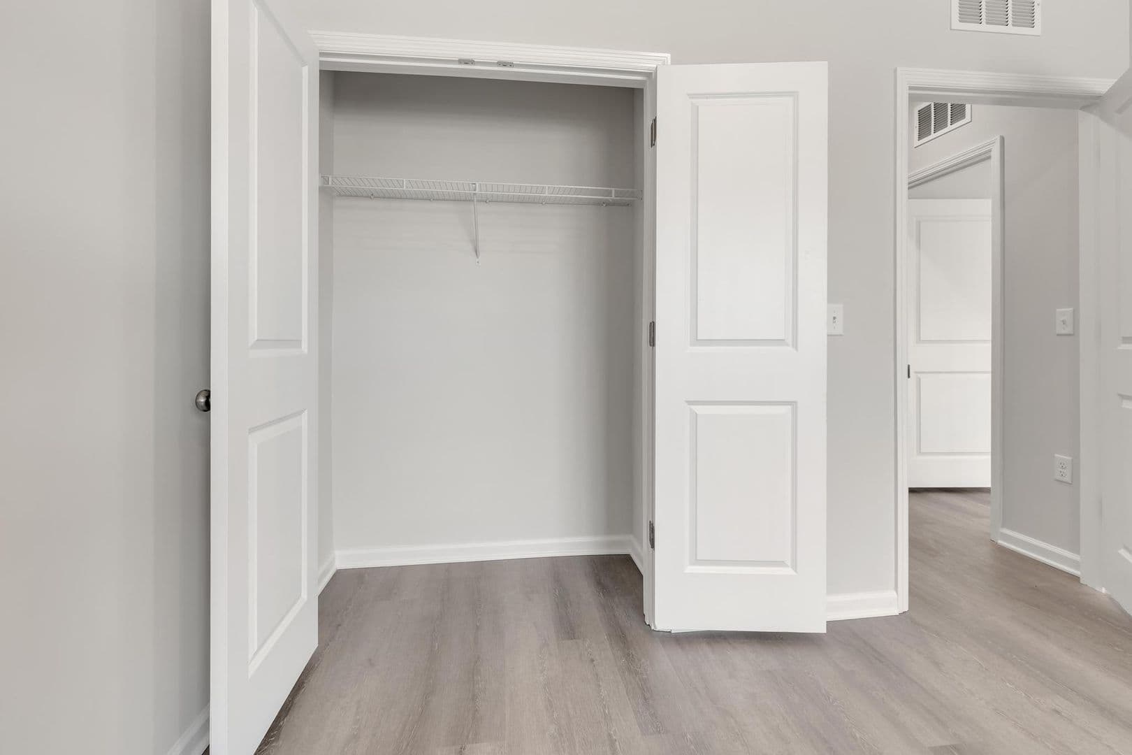 Parkesburg Apartment: 100 Wildflower Lane