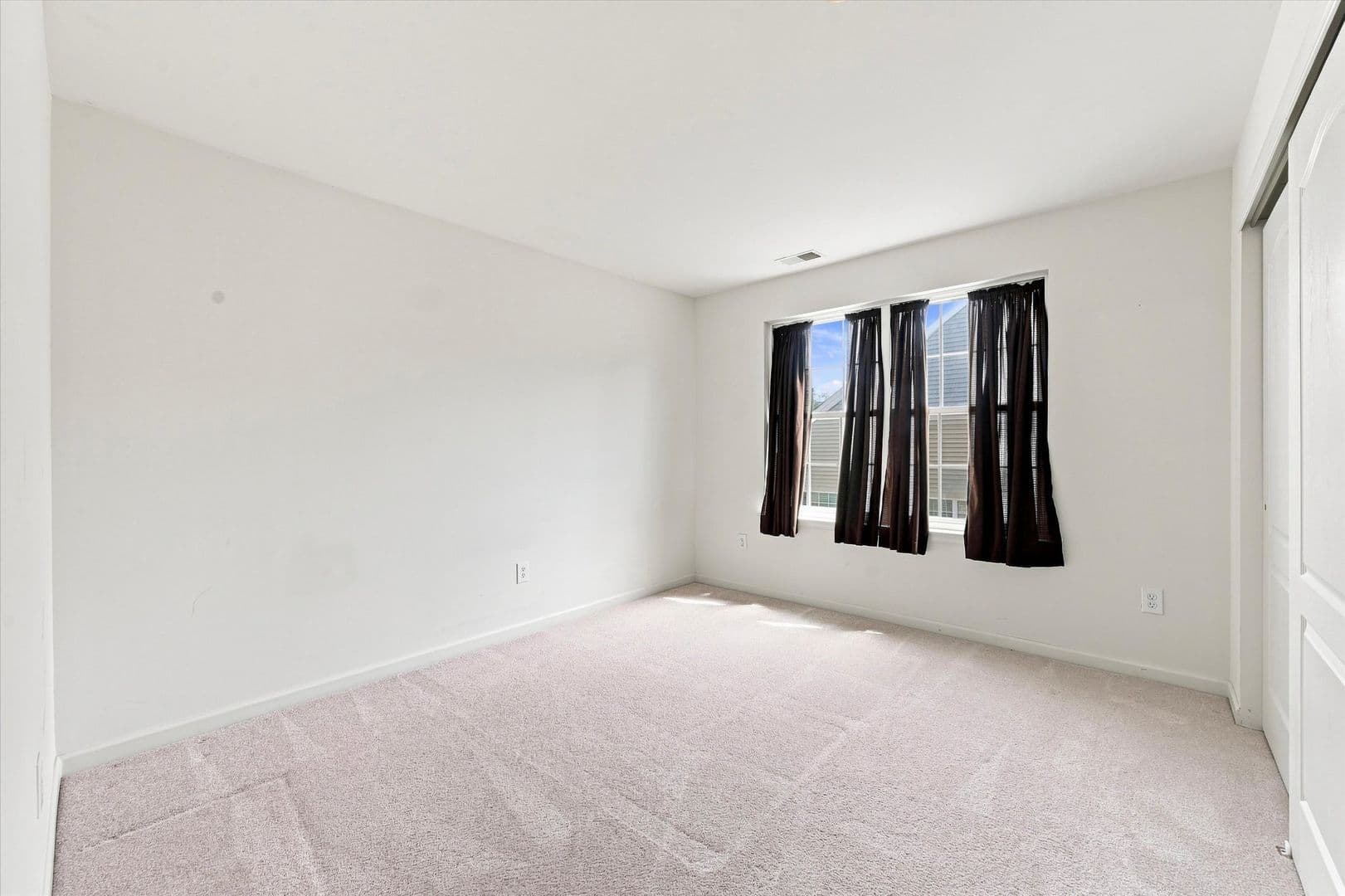Coatesville House: 137 Stoyer Rd