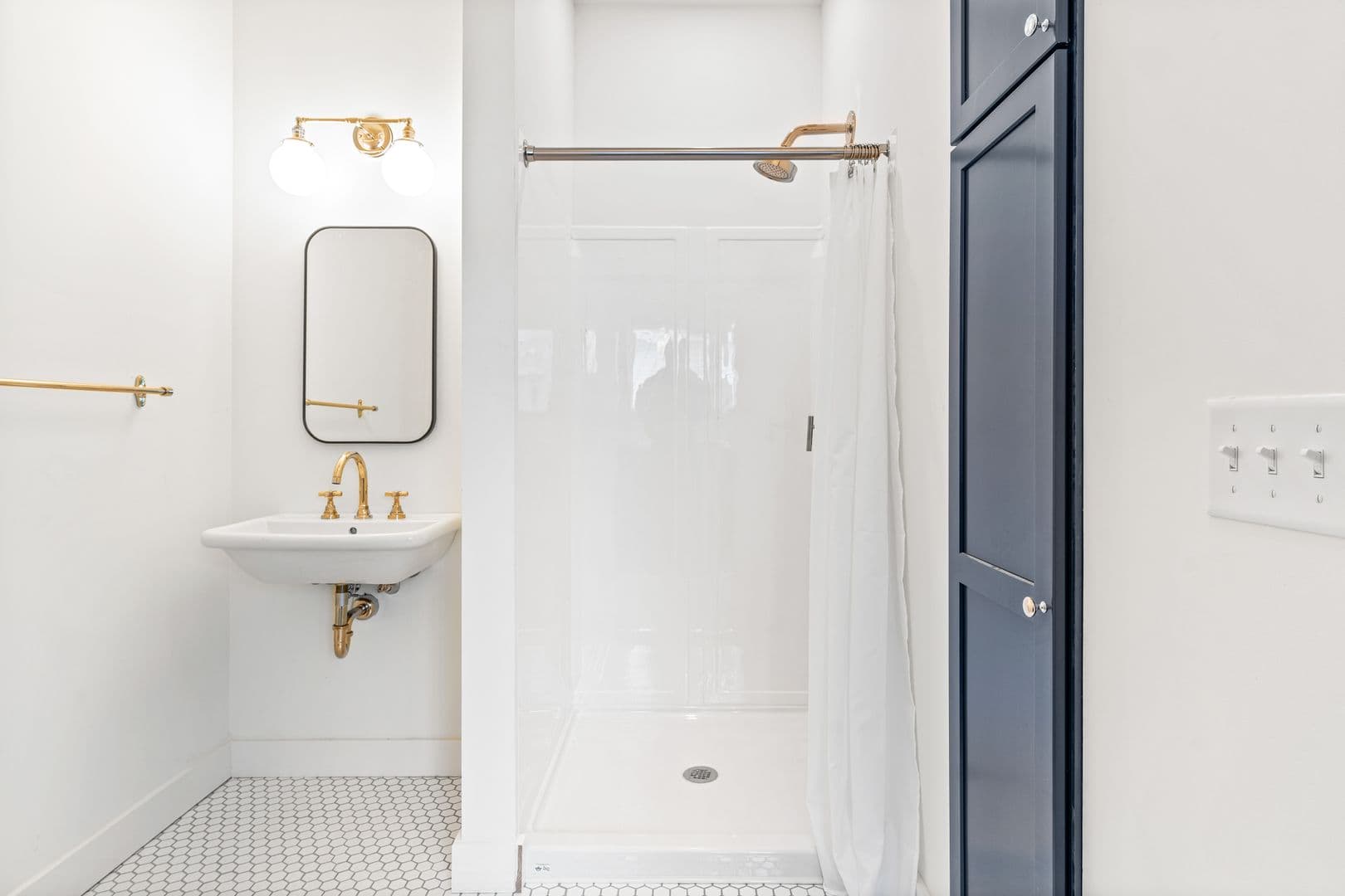 Madison Apartment: 55 Weston Ave