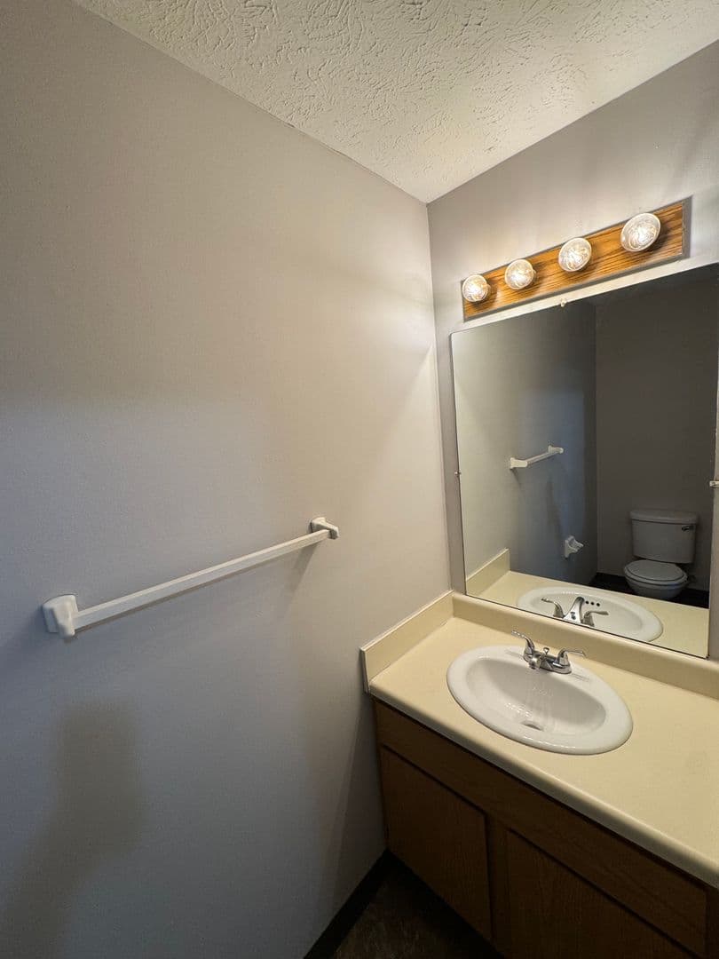 Indianapolis Townhome: 8585 Fairway Trails