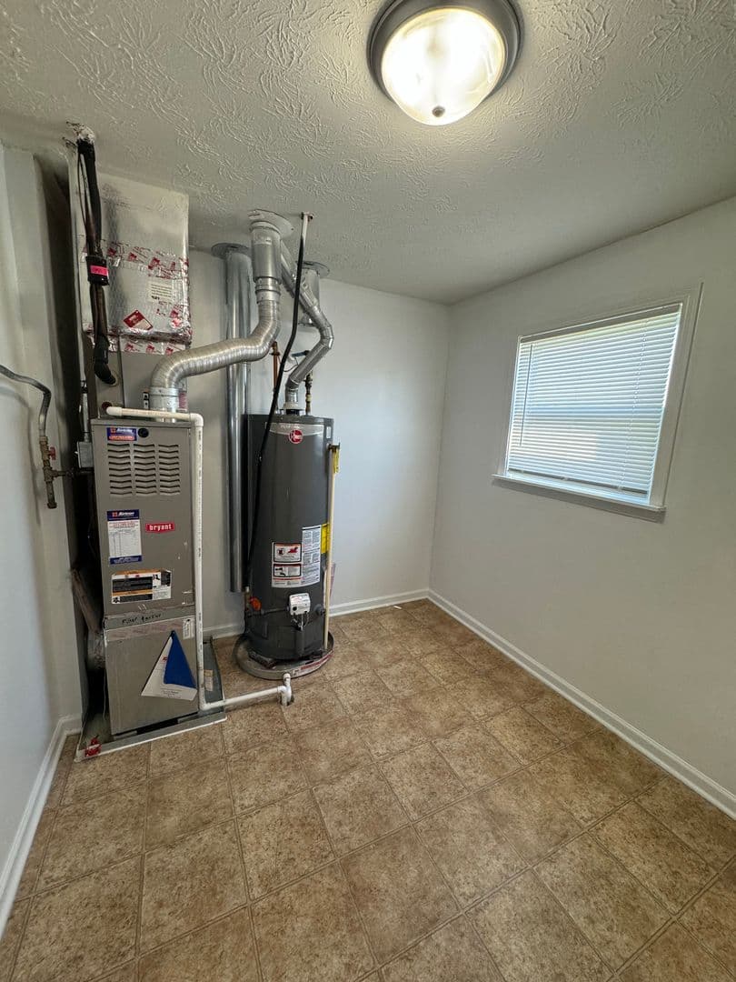 Columbus House: 3359 Cessna Drive