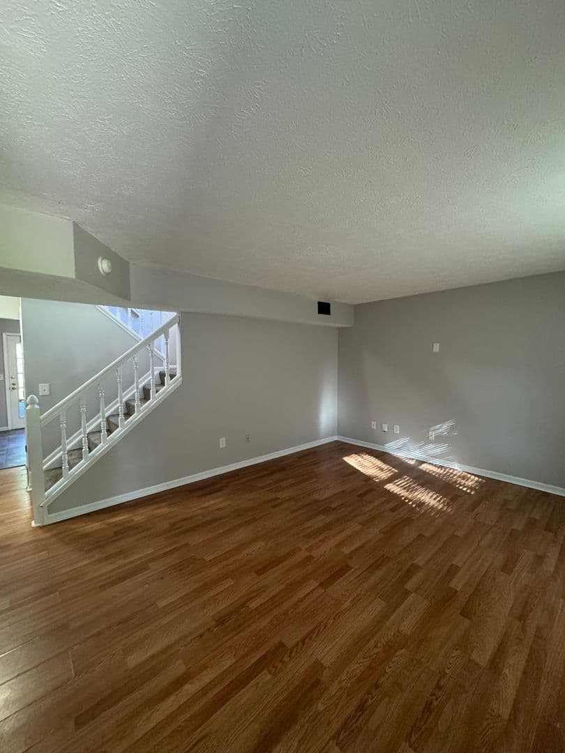 Indianapolis Townhome: 8585 Fairway Trails