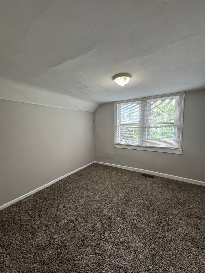 Indianapolis Apartment: 910-12 Ewing