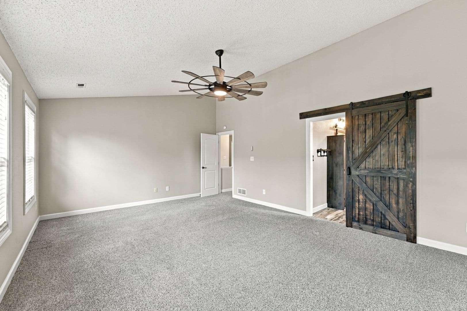 Indianapolis House: 10665 Brooks St