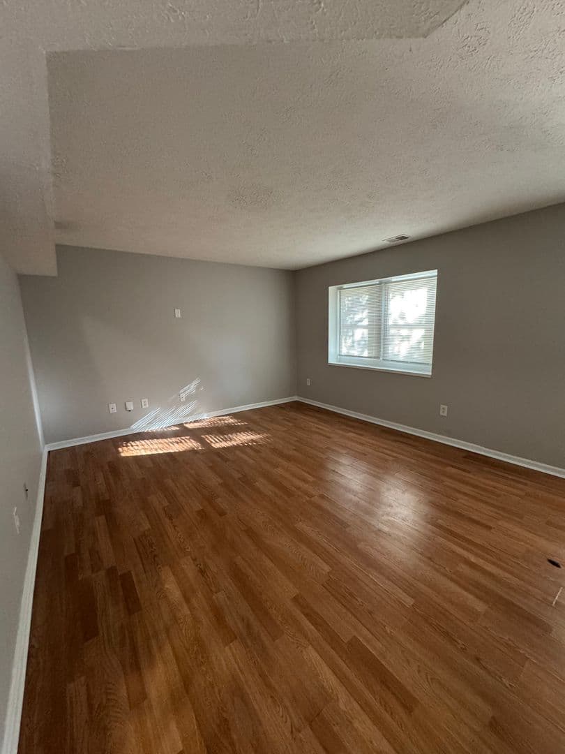 Indianapolis Townhome: 8585 Fairway Trails