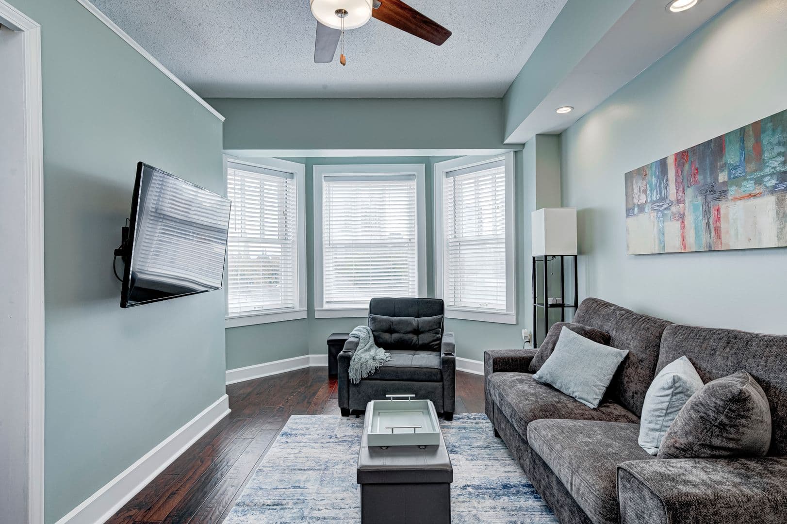 Indianapolis House: 230 East 9th St #401