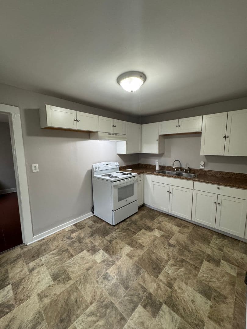 Indianapolis Apartment: 910-12 Ewing
