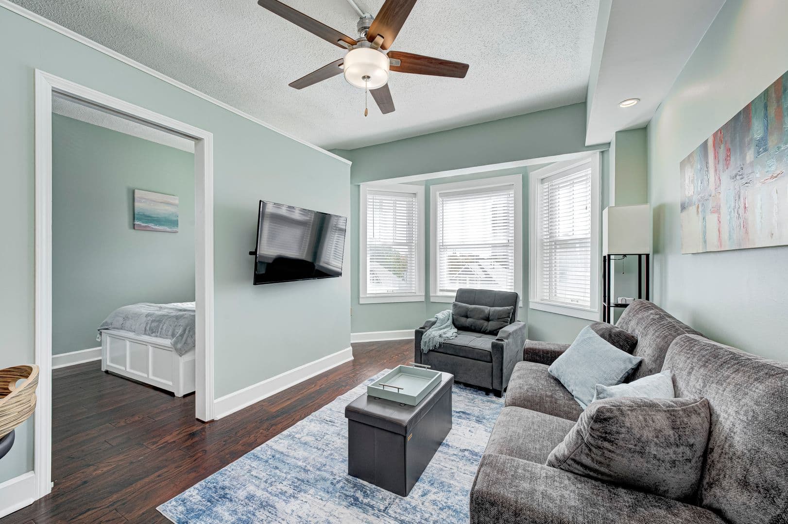 Indianapolis House: 230 East 9th St #401