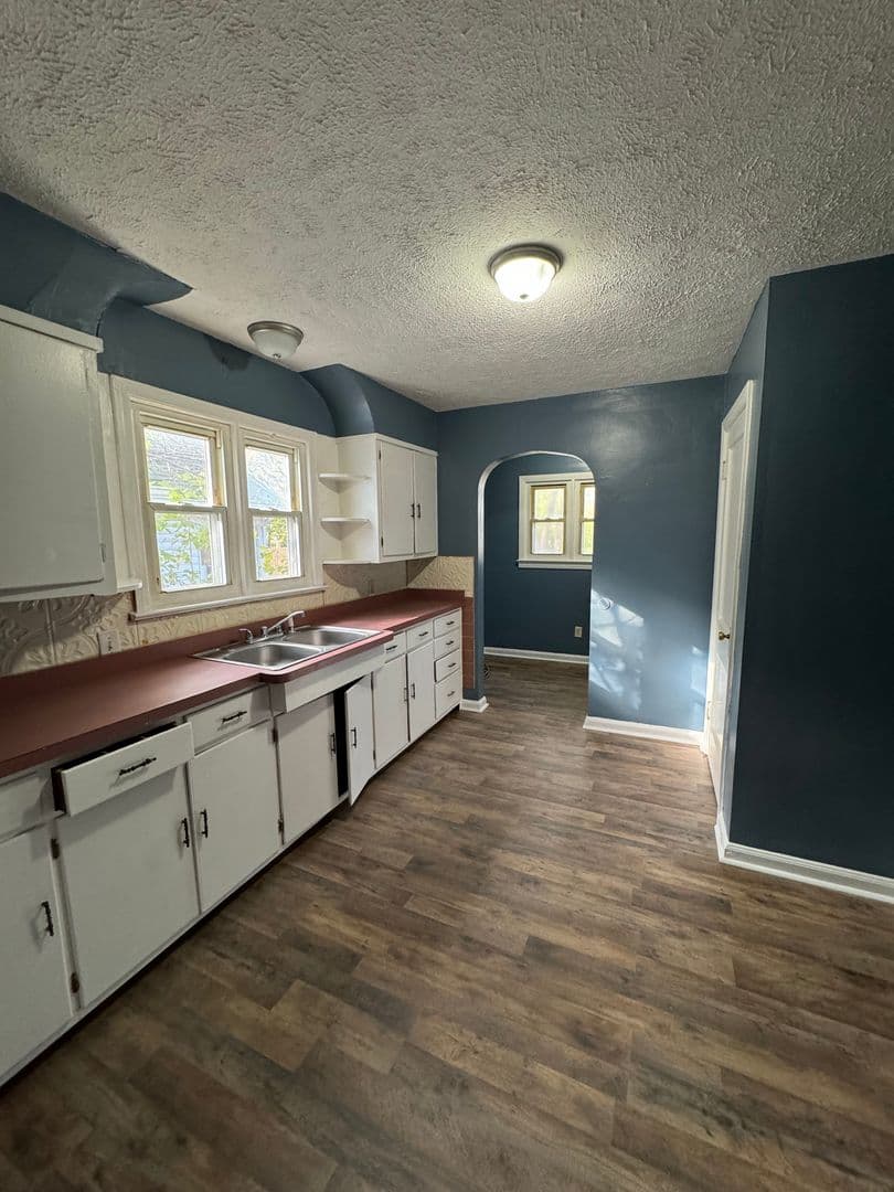 Indianapolis House: 1638 E Tabor St