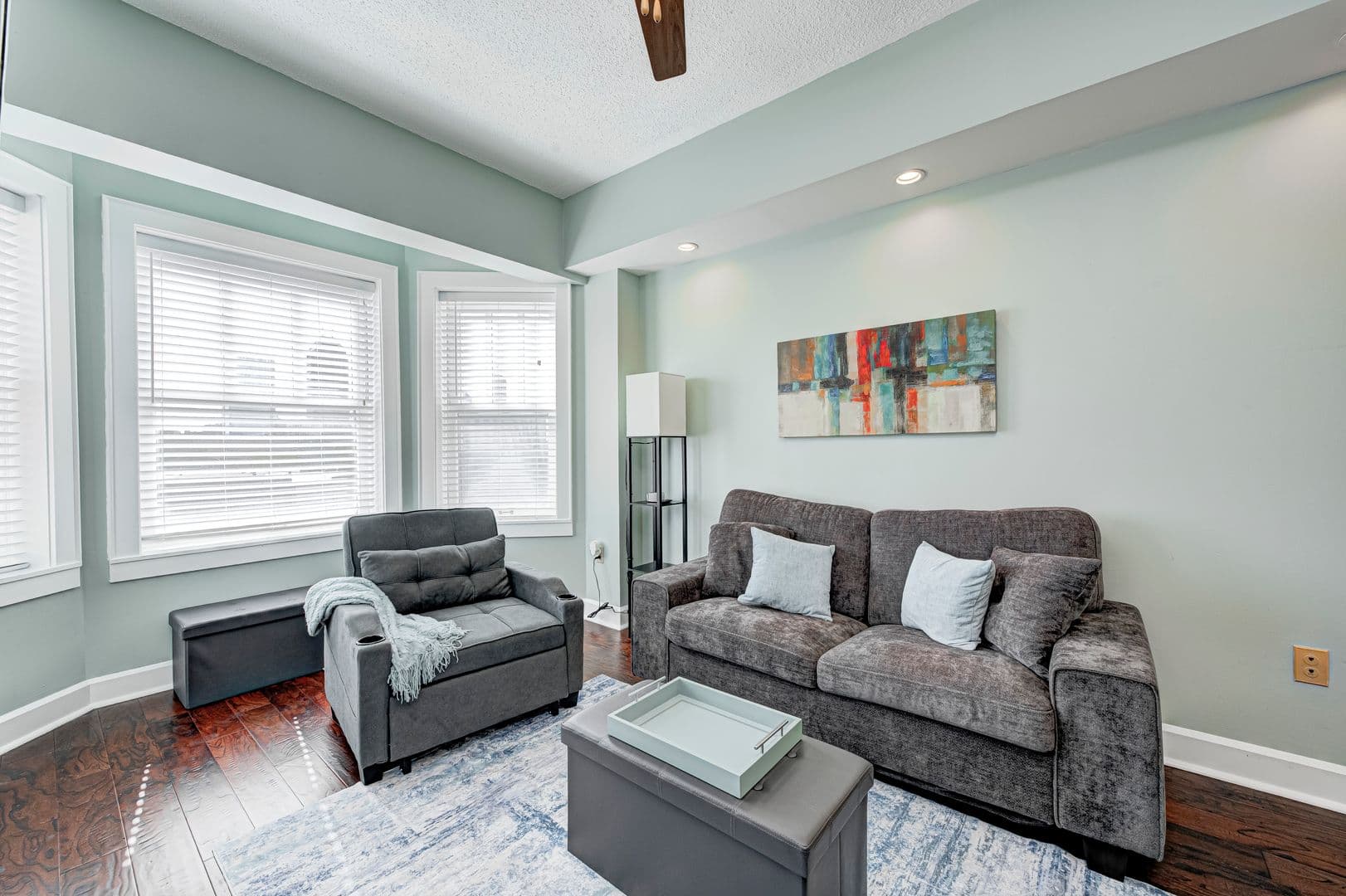 Indianapolis House: 230 East 9th St #401