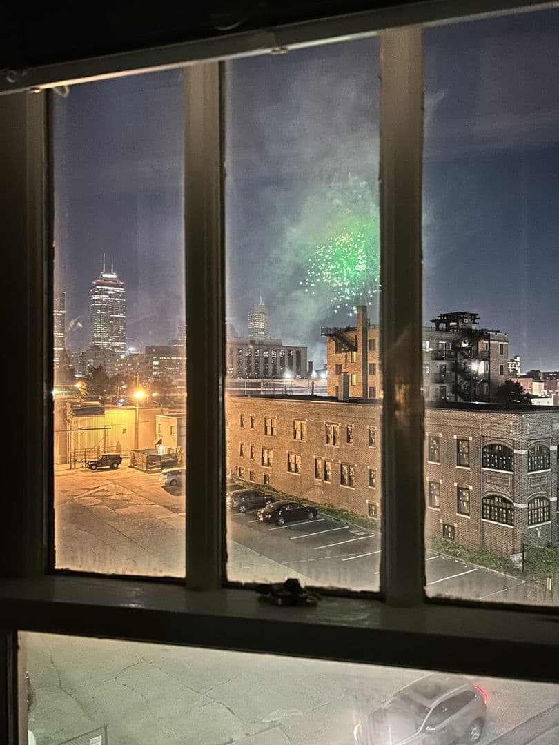 Indianapolis House: 230 East 9th St #401