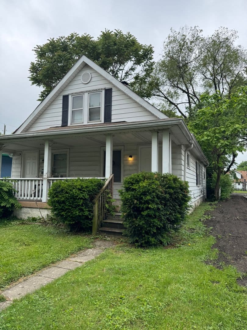 Indianapolis Apartment: 910-12 Ewing