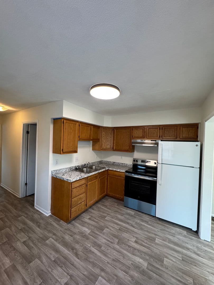 Beech Grove Apartment: 230-232 5th