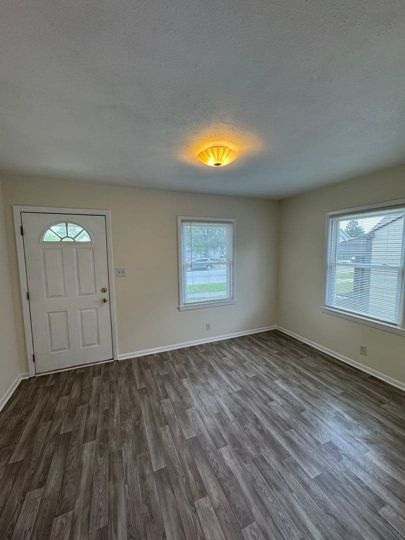 Beech Grove Apartment: 230-232 5th