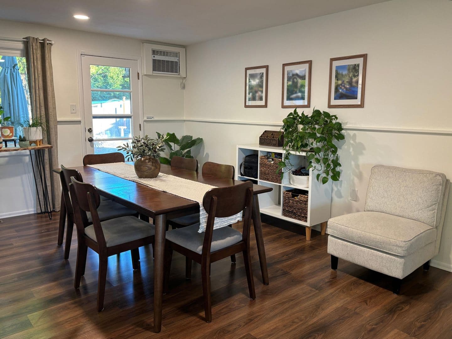 Salem House: 4608 38th Ave NE