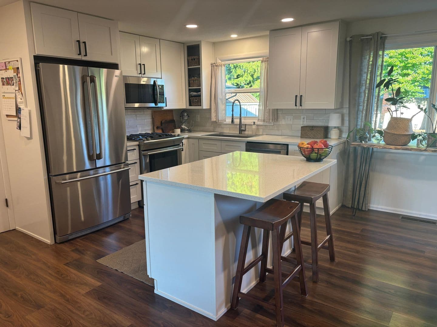 Salem House: 4608 38th Ave NE