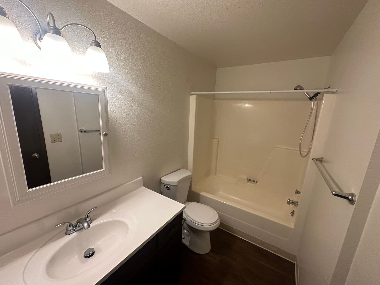 Tacoma Apartment: 1738 S. 82nd St.