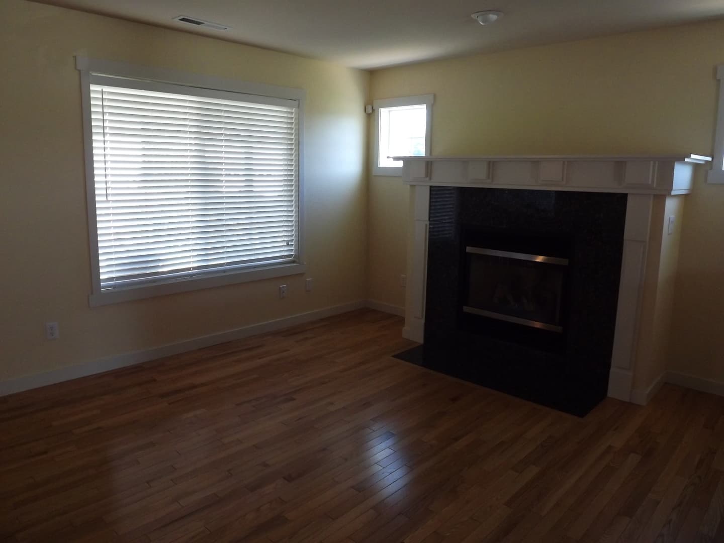 Puyallup House: 18616 94th Lane E.