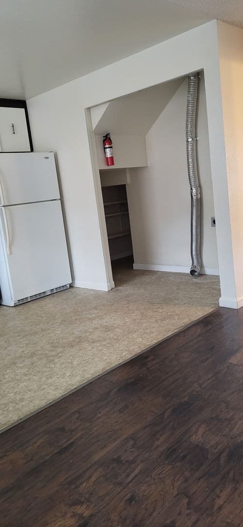 Tacoma Apartment: 1738 S. 82nd St.