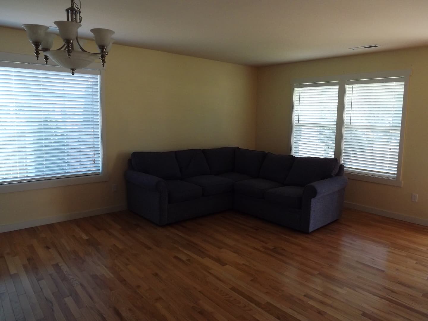 Puyallup House: 18616 94th Lane E.
