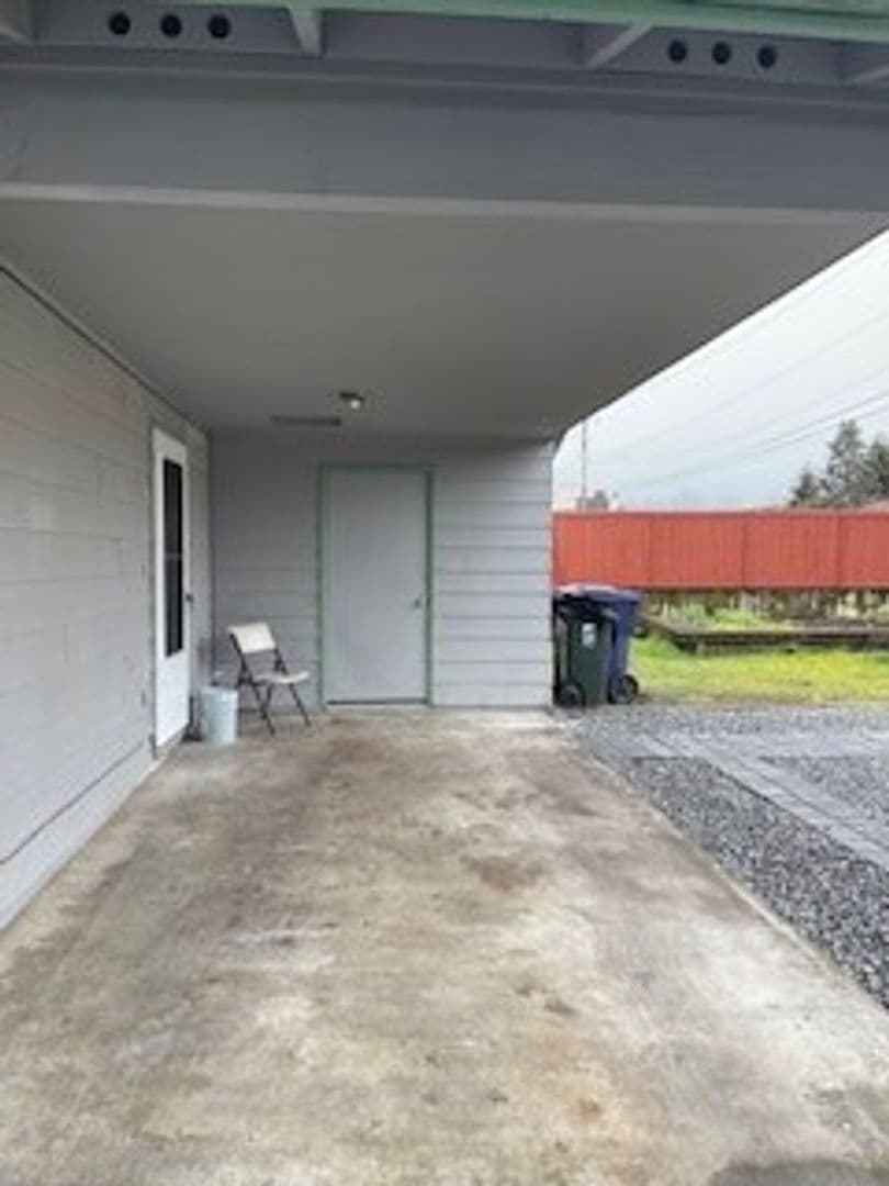 Tacoma Apartment: 1738 S. 82nd St.