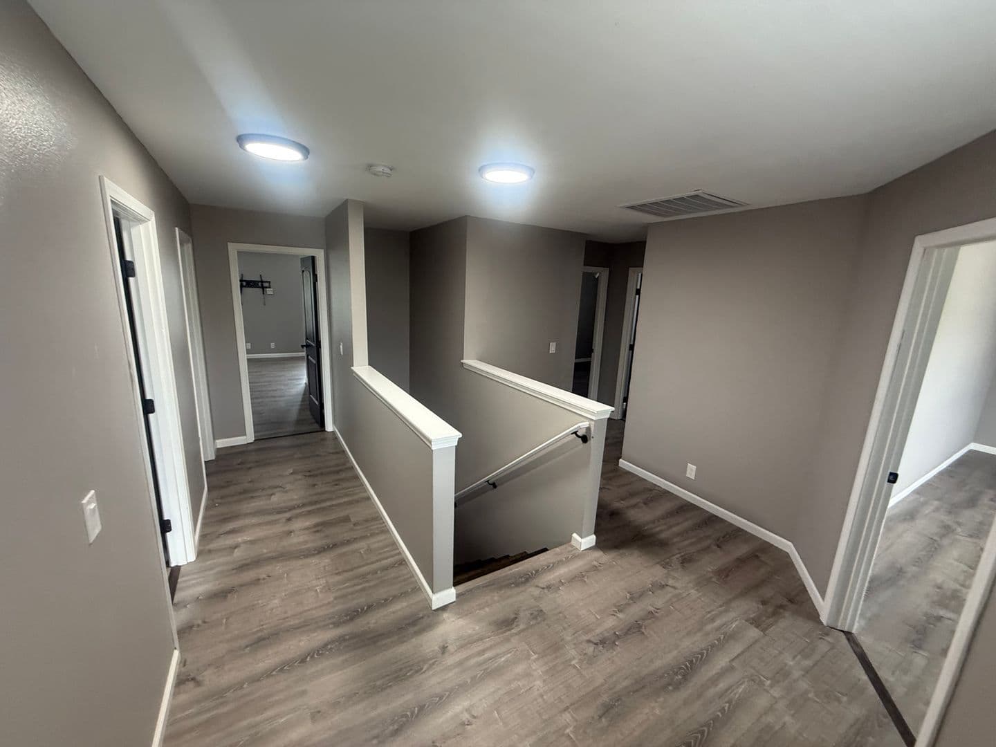 Graham House: 19506 104th Ave E