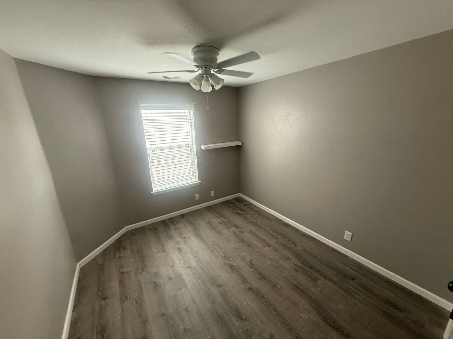 Graham House: 19506 104th Ave E