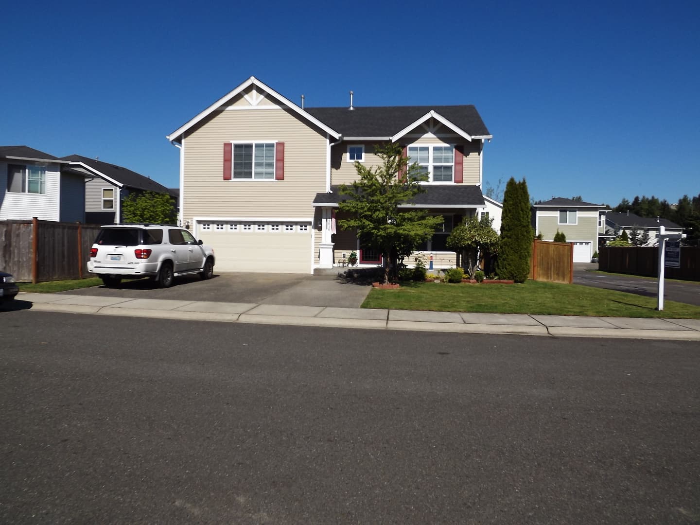 Puyallup House: 18616 94th Lane E.