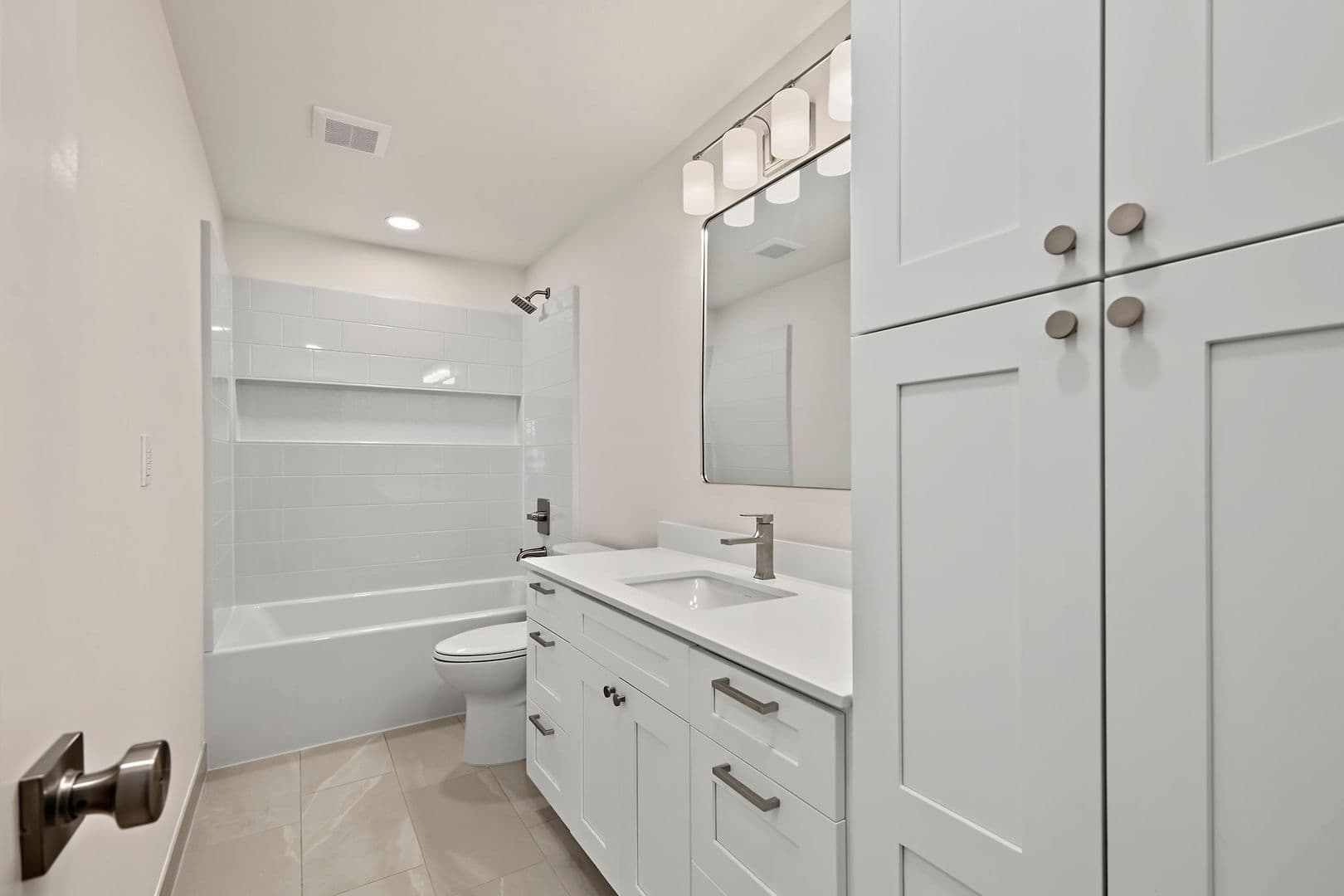 Lake Tapps House: 5314 193rd Ave. East
