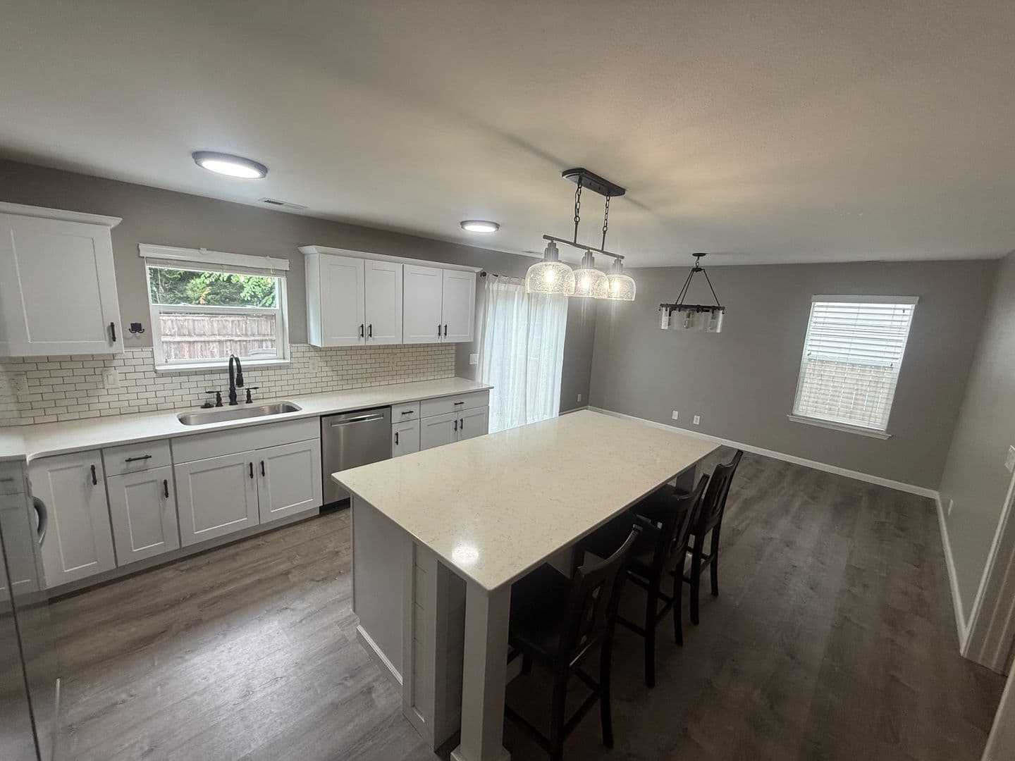 Graham House: 19506 104th Ave E