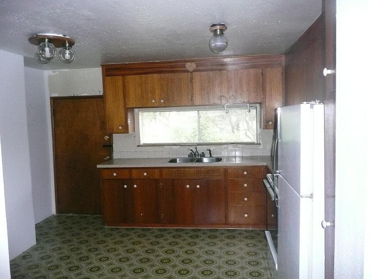 Tacoma House: 8201 So. Ainsworth