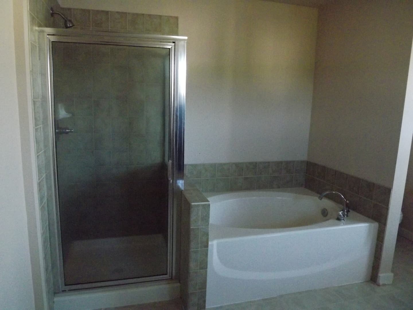 Puyallup House: 18616 94th Lane E.