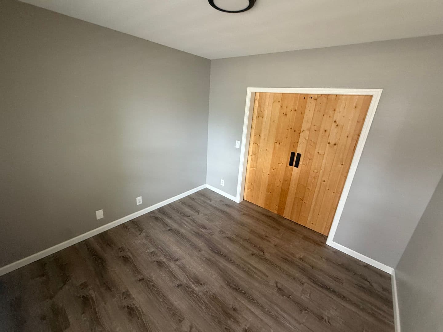 Graham House: 19506 104th Ave E