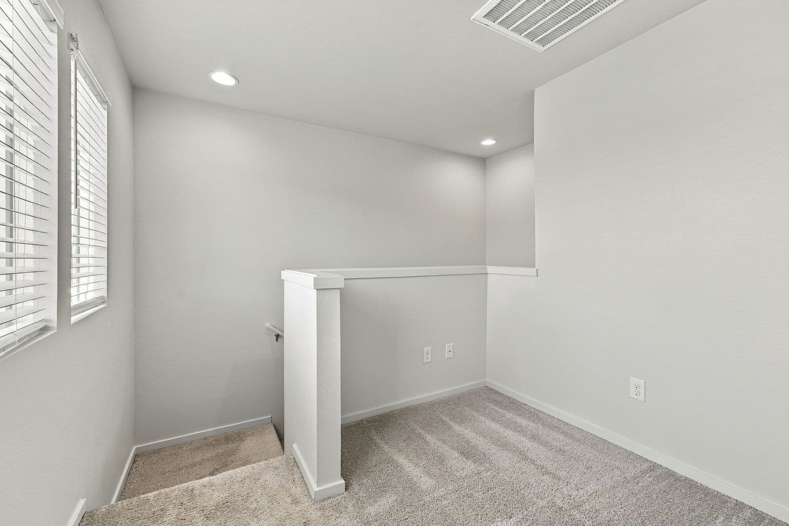 Ridgefield House: 2212 S Chukar Drive
