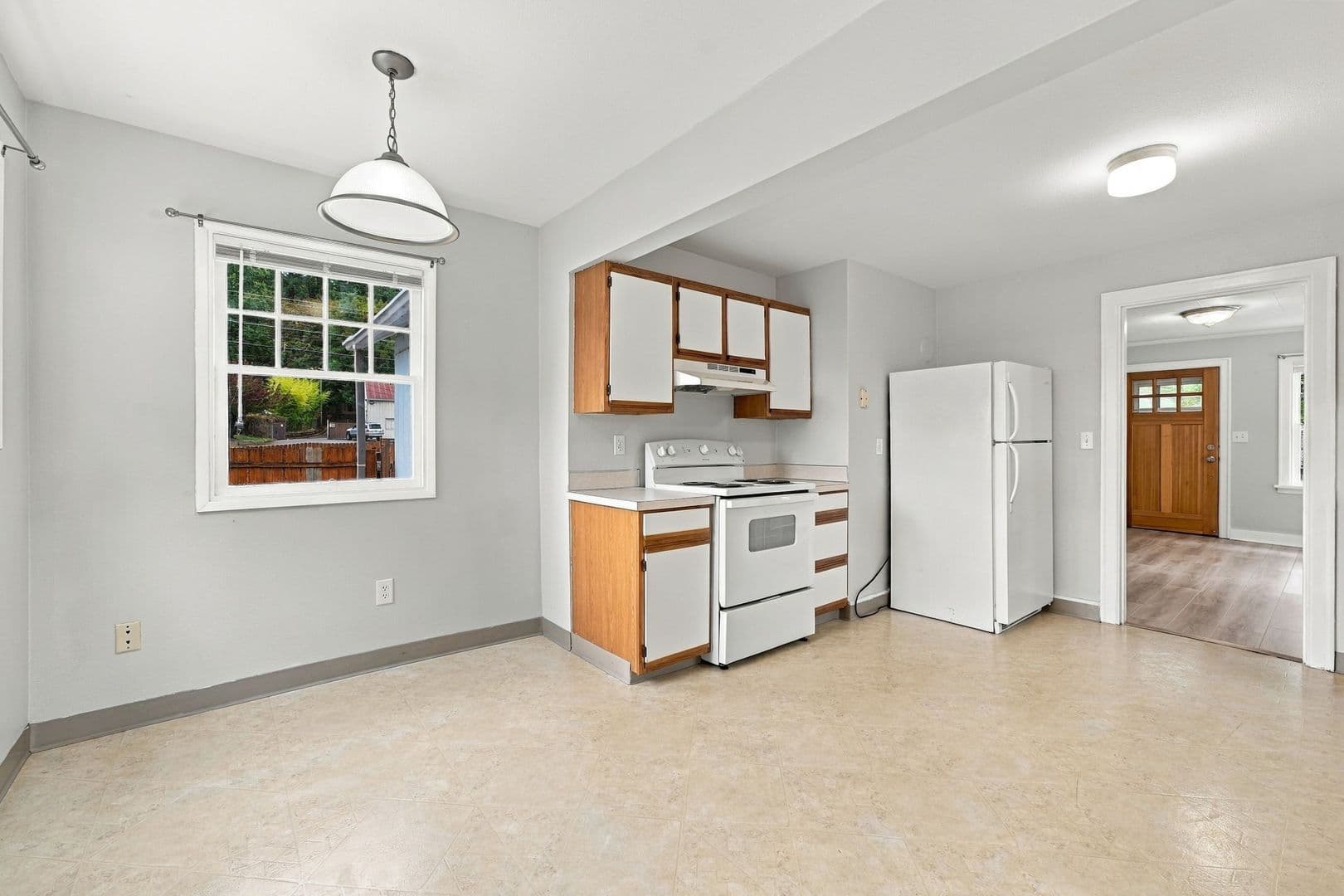 Camas House: 2445 NE 3rd Loop