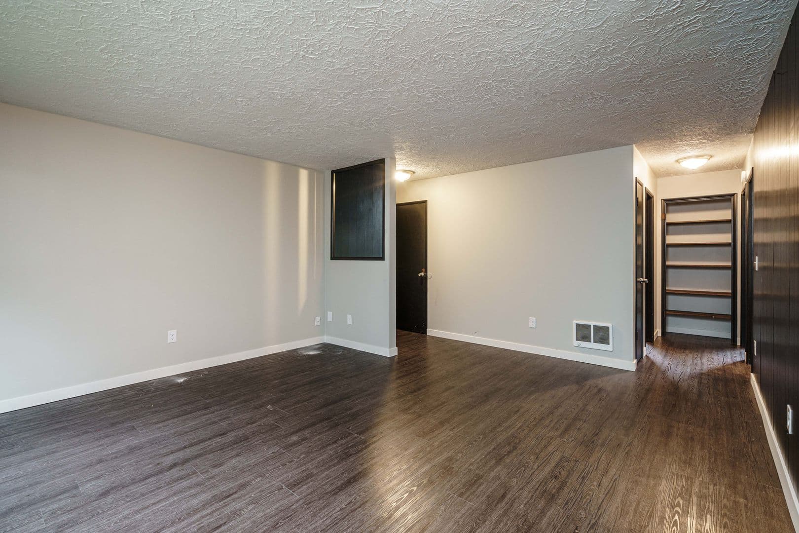 Camas Apartment: E First Avenue