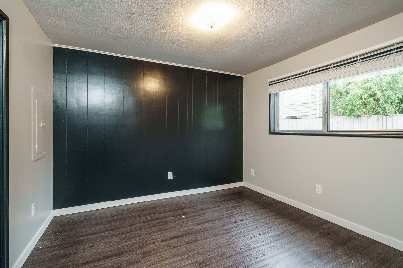 Camas Apartment: E First Avenue