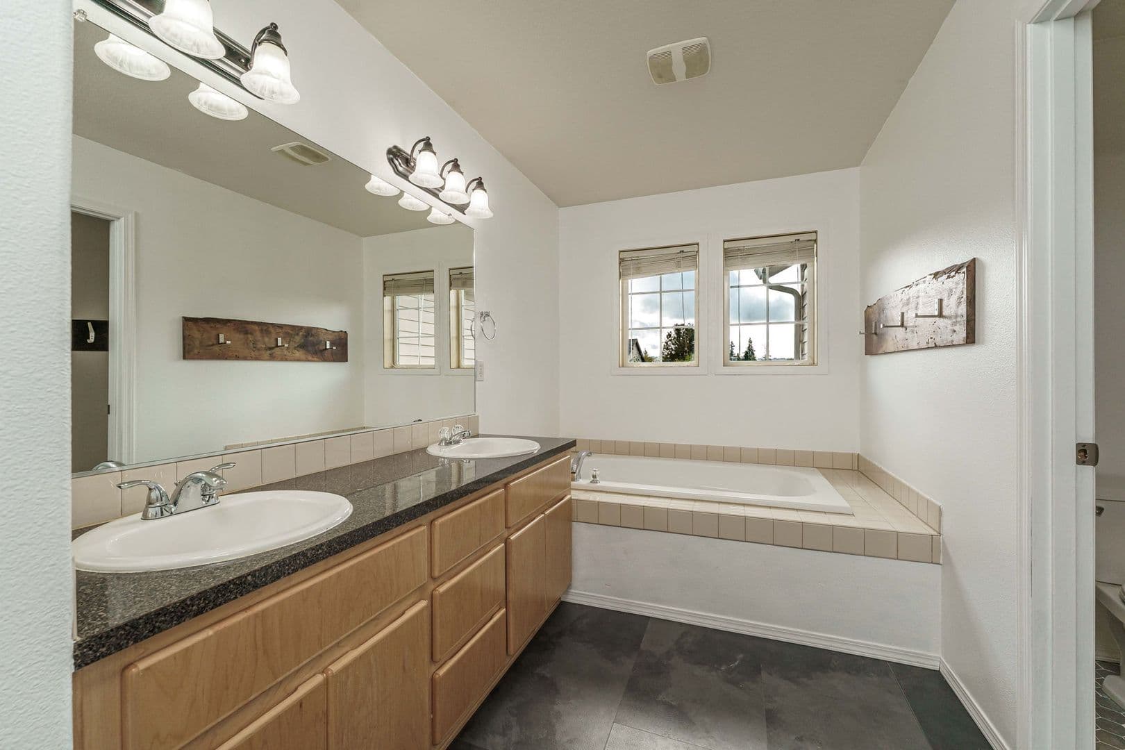Washougal House: 2185 N P Street