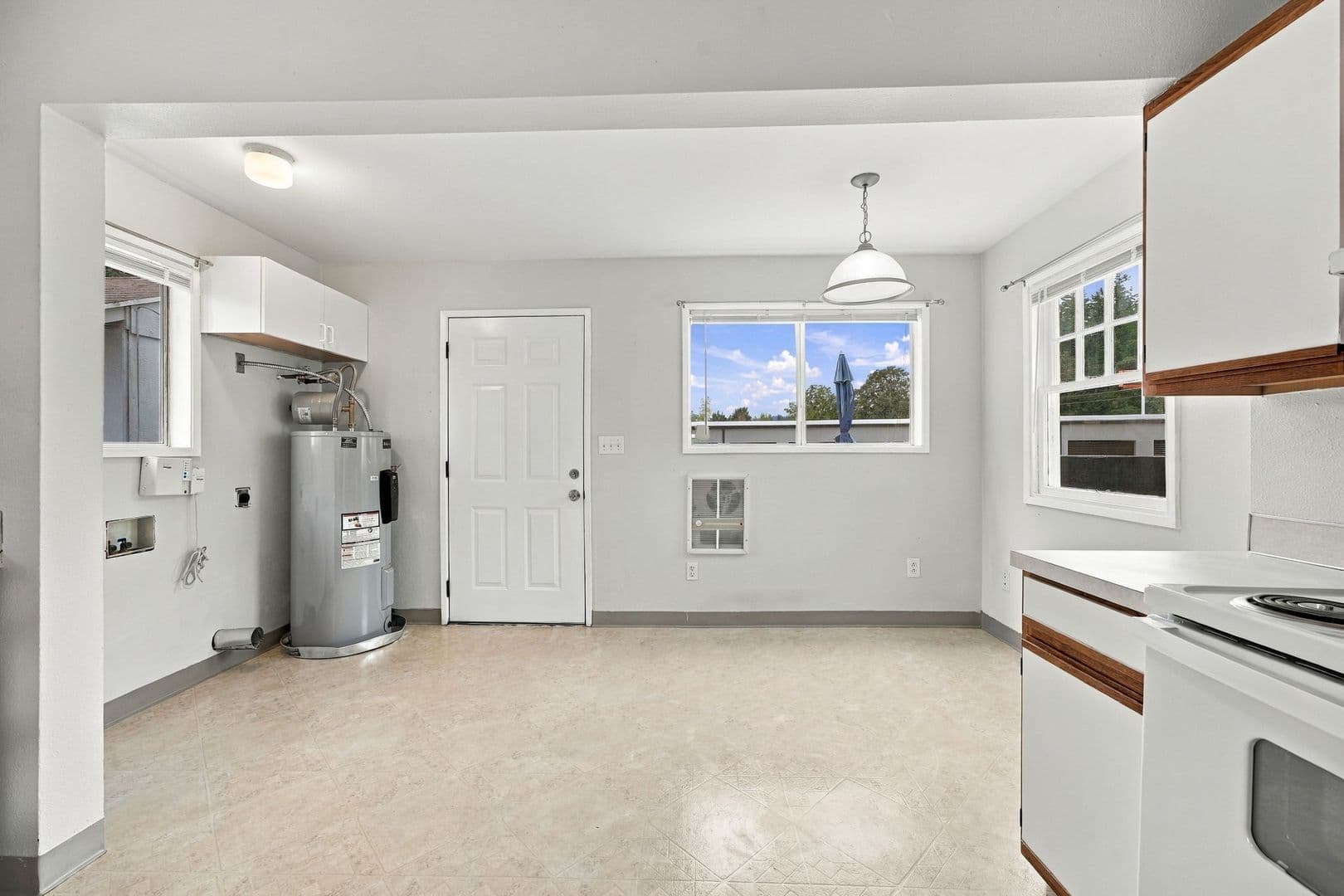 Camas House: 2445 NE 3rd Loop