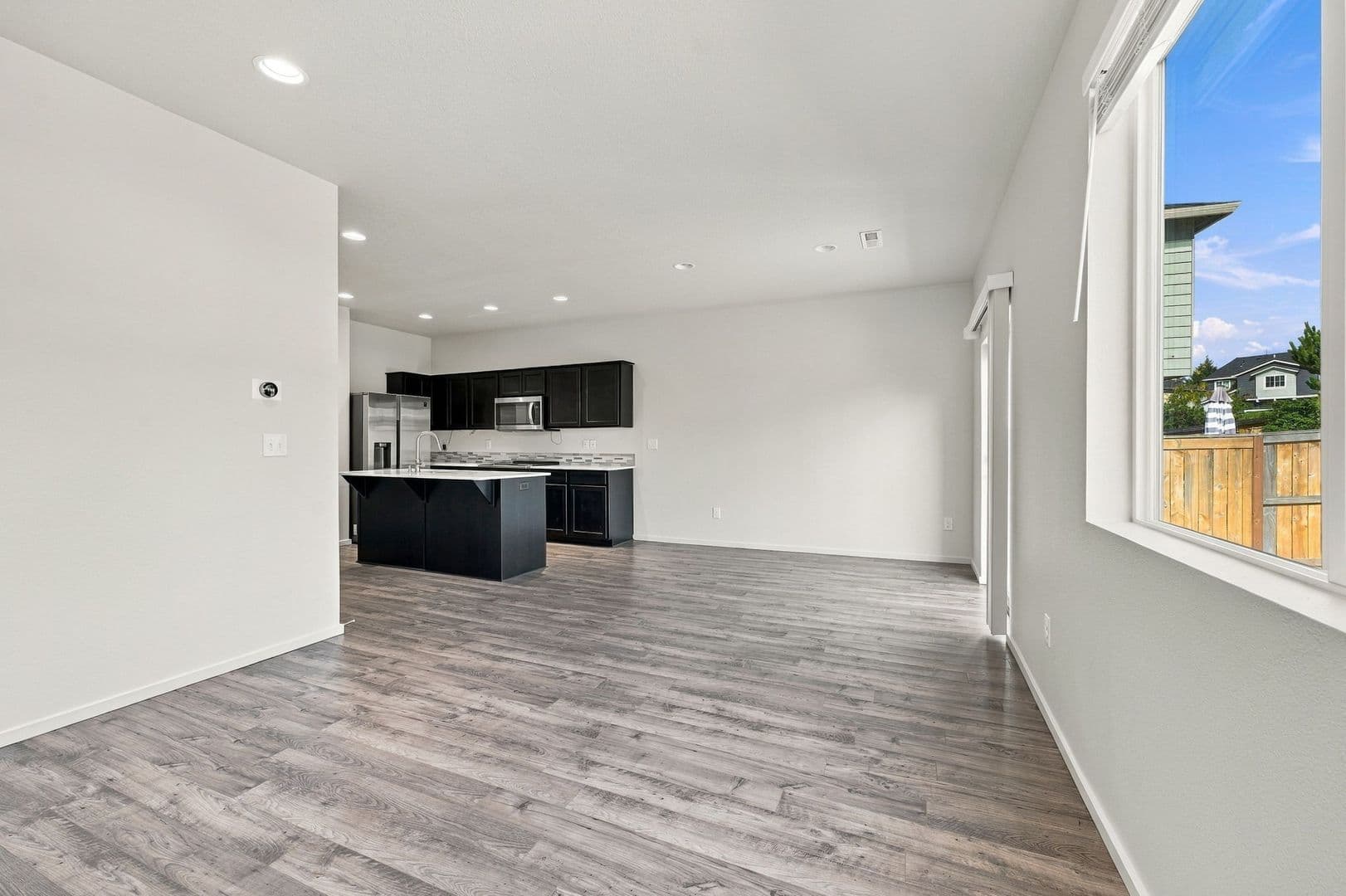 Ridgefield House: 2212 S Chukar Drive